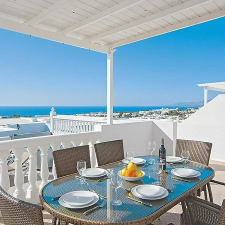 Lazydaze Villa *