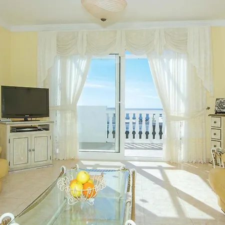 Lazydaze Villa